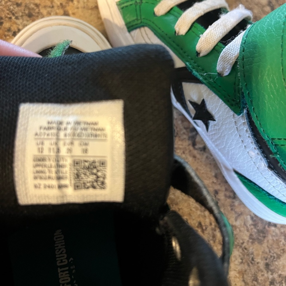 Boys size 12 converse‎ pro blaze sneaker. - Picture 4 of 5
